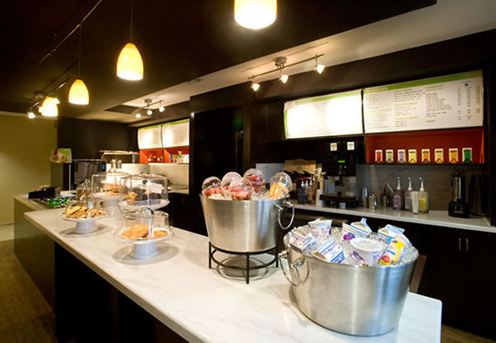 Courtyard By Marriott Alexandria Hotel Restaurant photo